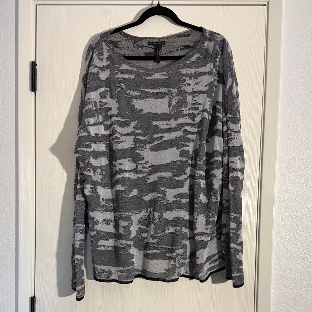 Sarah Pacini Two Tone Gray Women's Blouse. Size L/XL